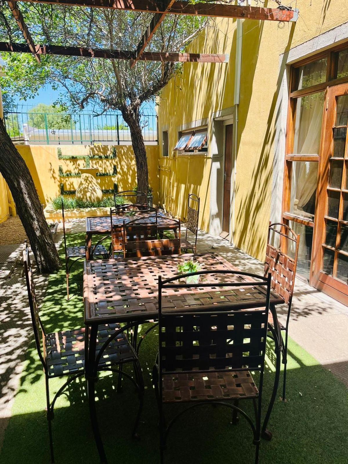 17 On Bird Guest House Beaufort West Exteriör bild